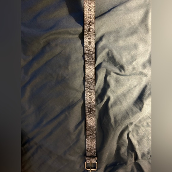 Nike X supreme belt